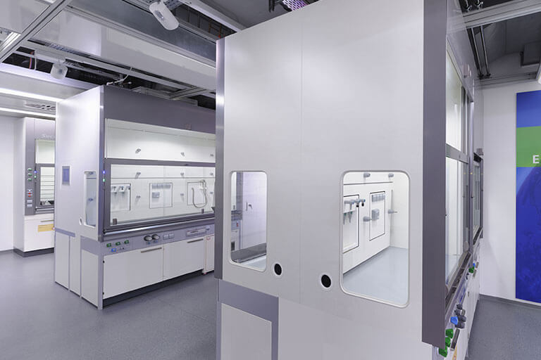 High-Performance Fume Hoods for Commercial Labs