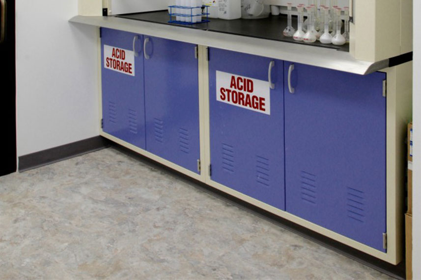 Safety Cabinets in a Commercial Lab