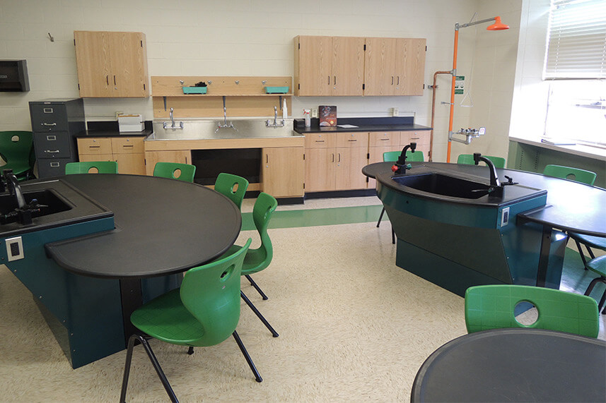 Axis Workstation for an Educational Lab