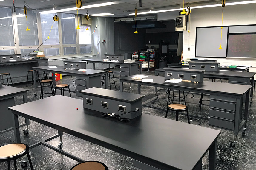 Metal Base Lab Table for an Educational Lab