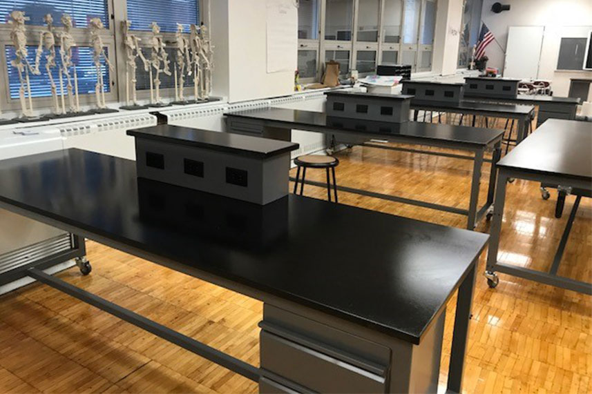 Metal Base Lab Table for an Educational Lab