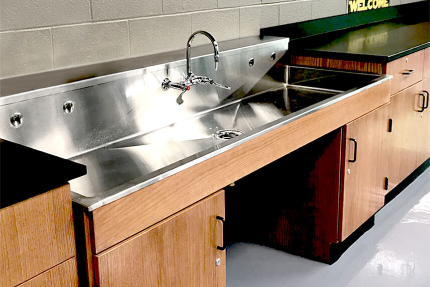 Utility Sink Station for an Educational Lab