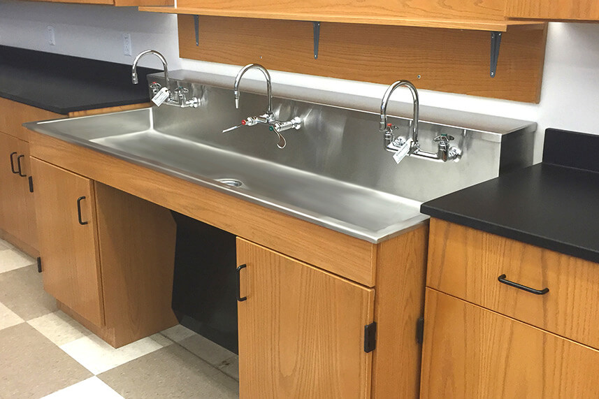 Utility Sink Station for an Educational Lab