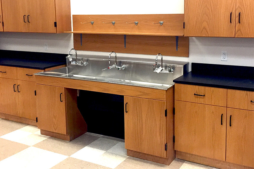 Utility Sink Station for an Educational Lab