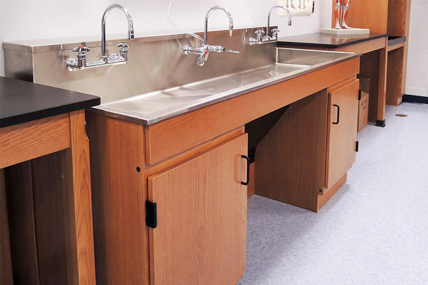 Utility Sink Station for an Educational Lab